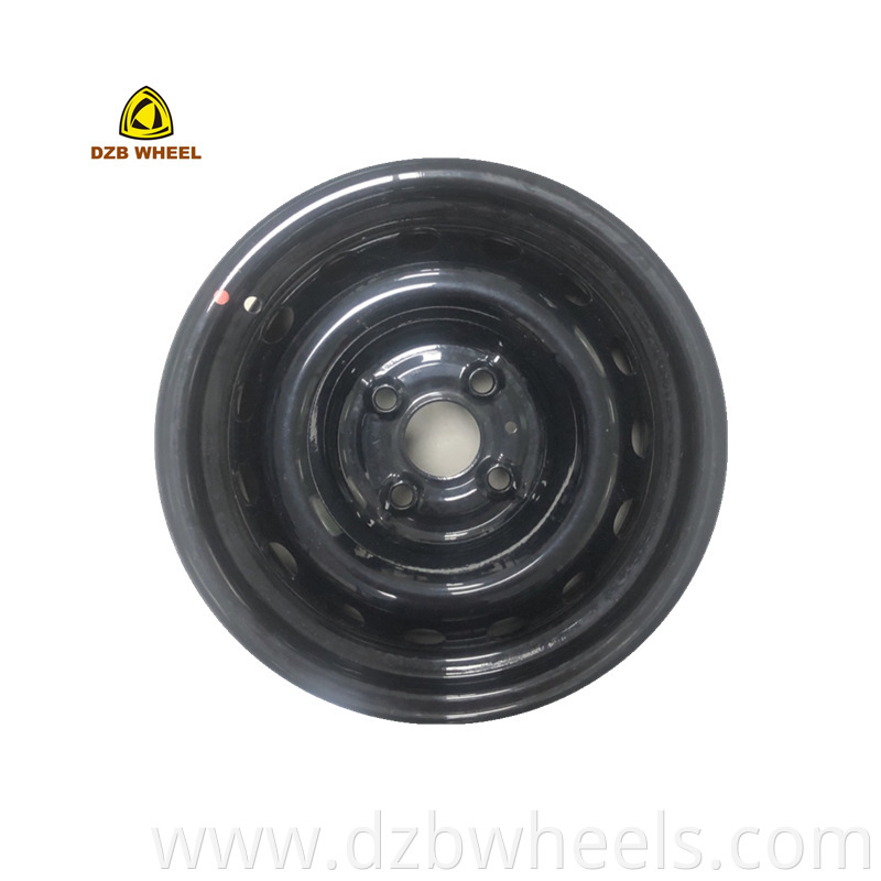 Passenger car steel wheels